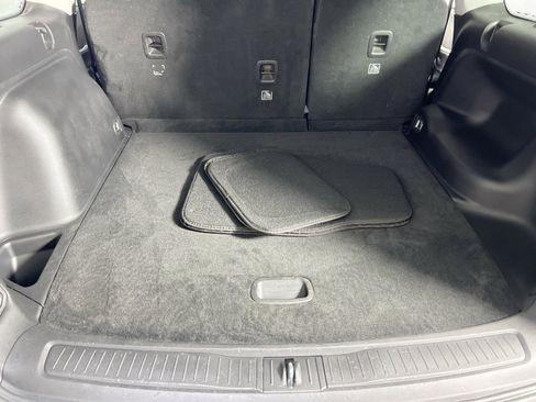 Used 2023 Jeep Grand Cherokee Limited image 22