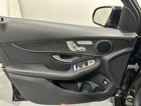 Used 2022 Mercedes-Benz GLC 300 4MATIC image 14
