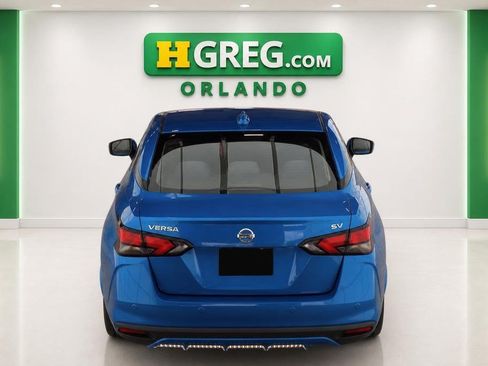 Used 2021 Nissan Versa SV FWD image 7