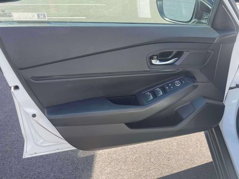 Used 2025 Honda Accord SE image 16