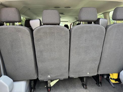 Used 2016 Ford Transit 350 XL image 9