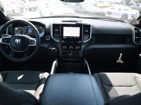 Used 2025 RAM 1500 Big Horn AWD/4WD image 23