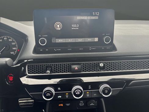 Used 2022 Honda Civic Sport image 6