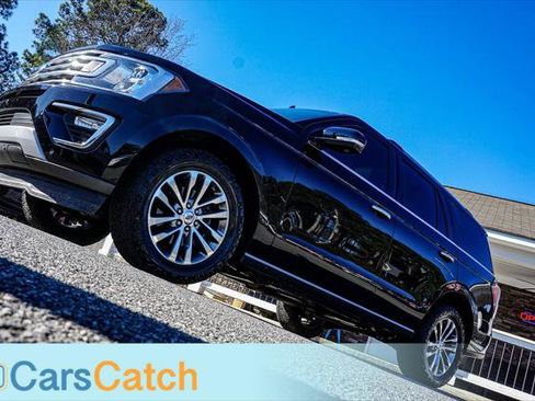 Used 2018 Ford Expedition Limited image 4