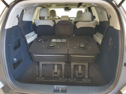 Certified 2025 Kia Carnival SX w/ SX Dark Edition Package image 29