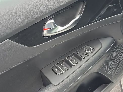 Used 2024 Kia Forte GT-Line w/ GT-Line Premium Package image 17