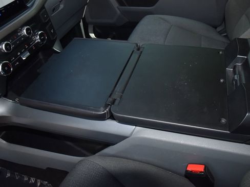 Certified 2025 Ford F150 XLT w/ Equipment Group 301A Standard image 31