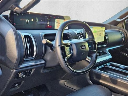 Certified 2025 Ford Expedition Tremor image 10