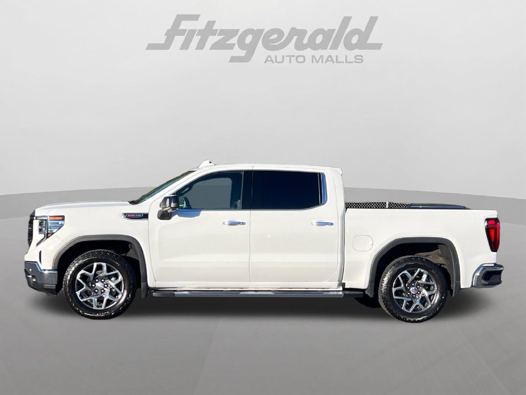 Used 2023 GMC Sierra 1500 SLT w/ SLT Premium Plus Package AWD/4WD image 5