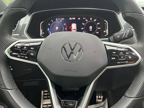 Certified 2024 Volkswagen Tiguan SEL R-Line AWD/4WD image 21