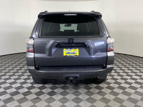Used 2020 Toyota 4Runner Venture AWD/4WD image 8