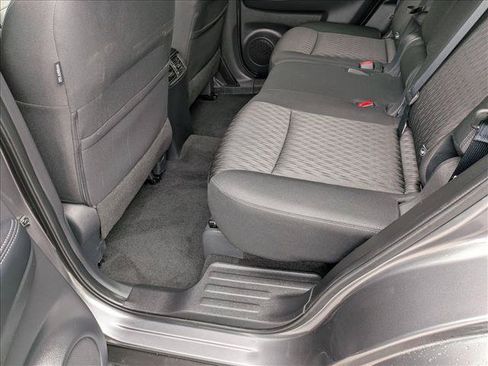 Used 2019 Nissan Rogue SV AWD/4WD image 16
