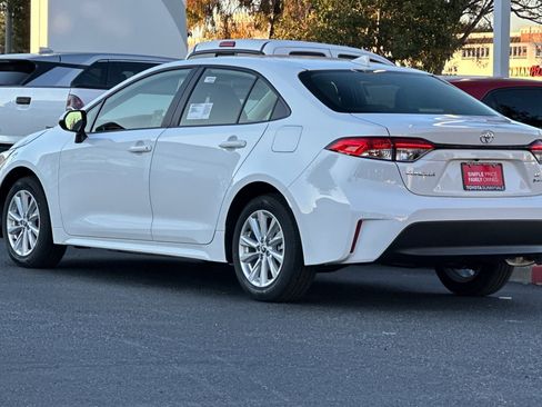 New 2026 Toyota Corolla LE image 7