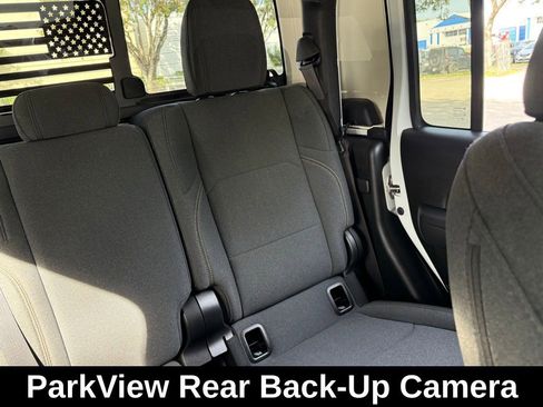 Certified 2024 Jeep Gladiator Sport image 17