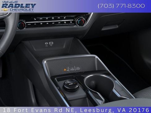 New 2026 Chevrolet Equinox LT w/ Convenience Package II image 25