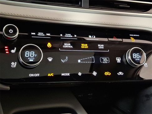 Certified 2026 INFINITI QX60 Luxe w/ Cargo Package image 17