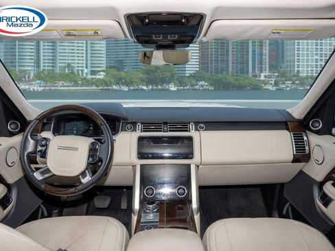Used 2018 Land Rover Range Rover Supercharged AWD/4WD image 8