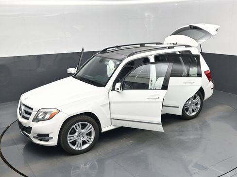 Used 2015 Mercedes-Benz GLK 350 4MATIC image 58