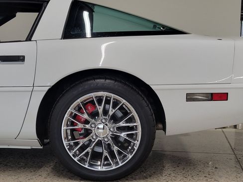 Used 1994 Chevrolet Corvette Coupe RWD image 26
