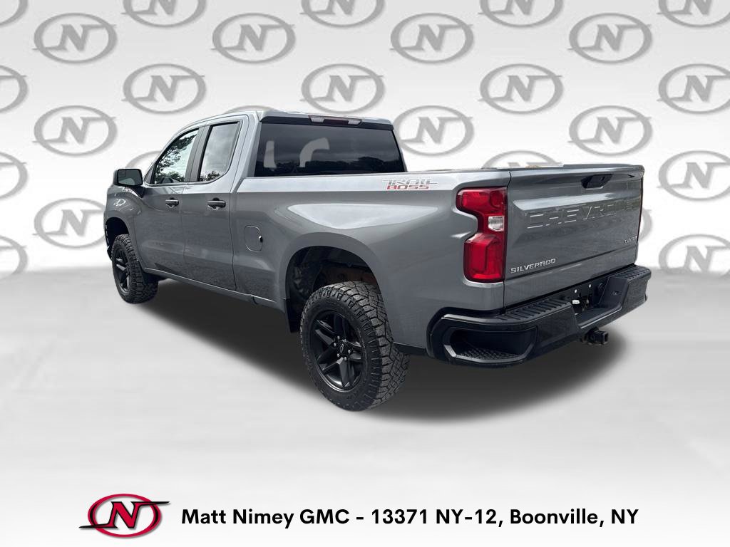 Used 2021 Chevrolet Silverado 1500 Custom Trail Boss AWD/4WD image 3