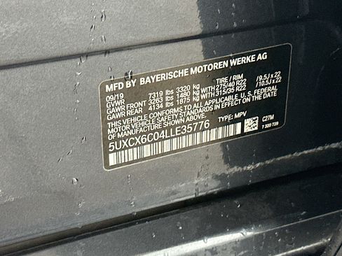 Used 2020 BMW X7 M50i w/ Dynamic Handling Package image 38