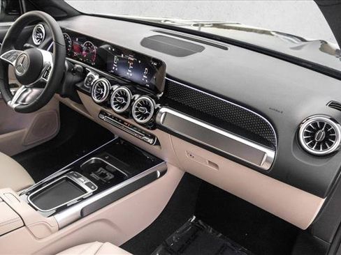 New 2026 Mercedes-Benz GLB 250 4MATIC image 26