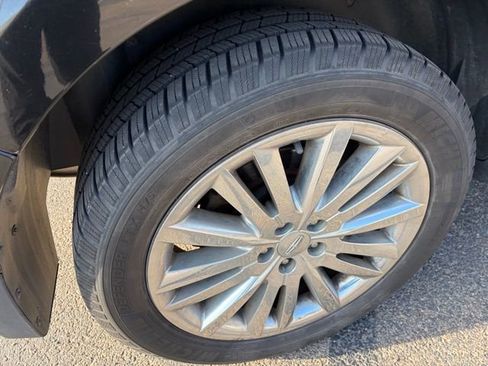 Used 2013 Lincoln MKX AWD image 12