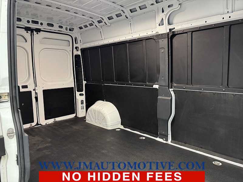 Used 2025 RAM ProMaster 2500 w/ Convenience Group FWD image 14