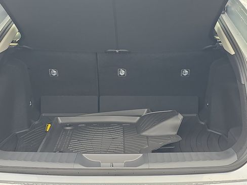 New 2026 Toyota Prius LE image 9