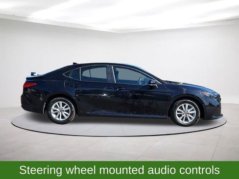 Used 2025 Toyota Camry LE FWD image 8