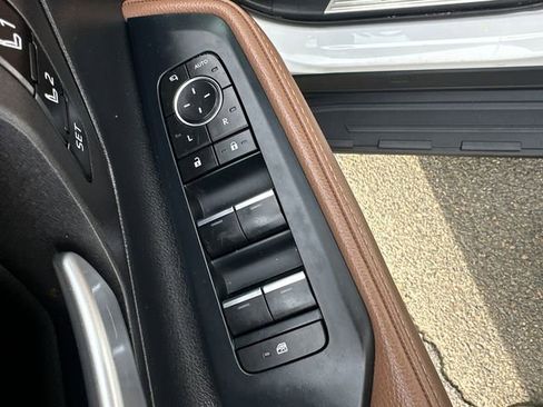 Used 2024 Toyota Grand Highlander AWD Hybrid image 30