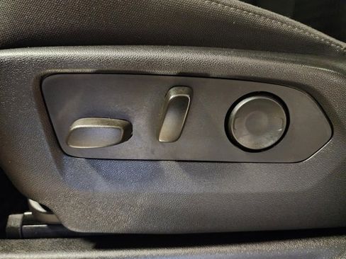 Used 2022 GMC Sierra 1500 Elevation image 13