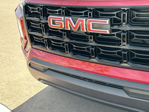 Used 2026 GMC Canyon Elevation RWD image 30
