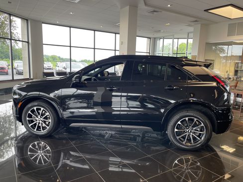 Certified 2024 Cadillac XT4 Sport AWD/4WD image 3