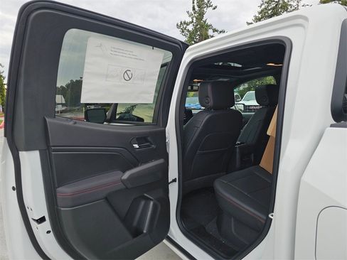 New 2026 Chevrolet Colorado Z71 w/ Technology Package image 17