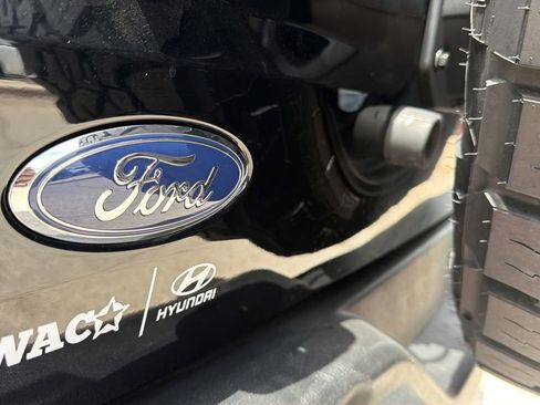 Used 2023 Ford Bronco Wildtrak AWD/4WD image 18