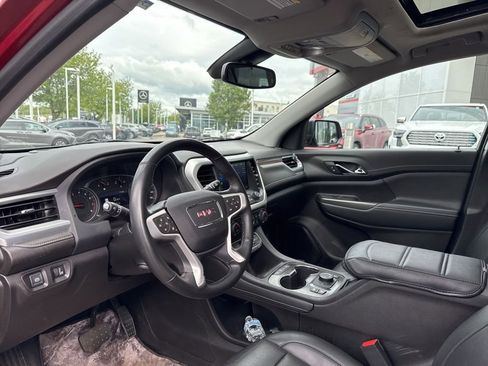 Used 2023 GMC Acadia SLT w/ Elevation Edition AWD/4WD image 2