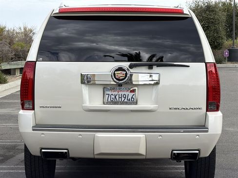 Used 2014 Cadillac Escalade ESV Platinum AWD/4WD image 5