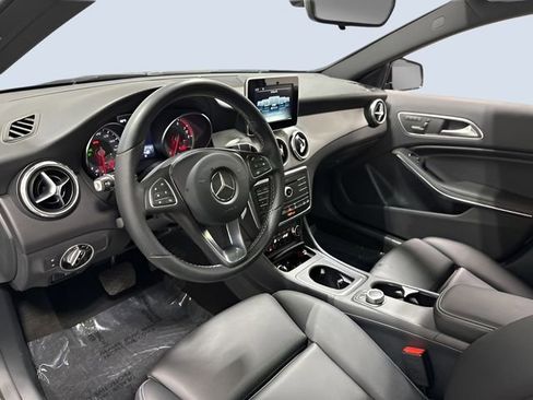 Used 2017 Mercedes-Benz GLA 250 4MATIC image 14