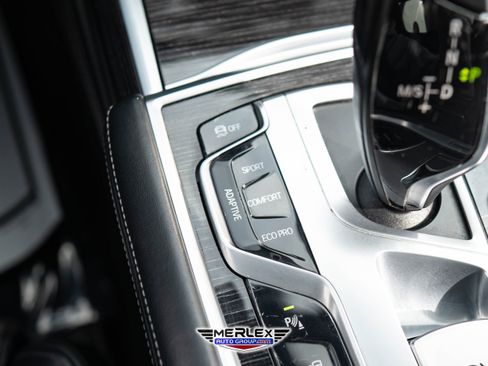 Used 2016 BMW 750i xDrive image 39