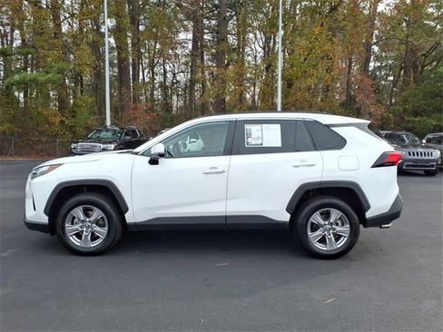 Used 2023 Toyota RAV4 XLE image 3