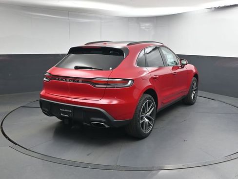 New 2026 Porsche Macan image 22