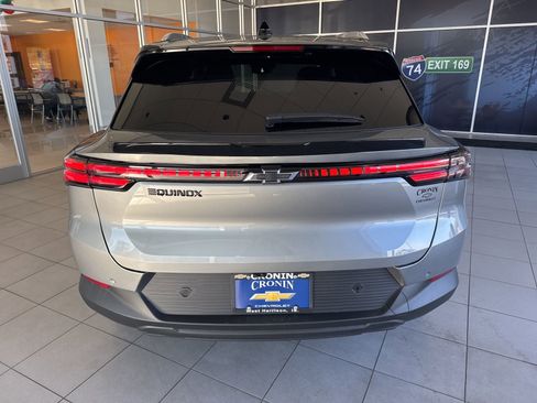 New 2026 Chevrolet Equinox EV LT image 5