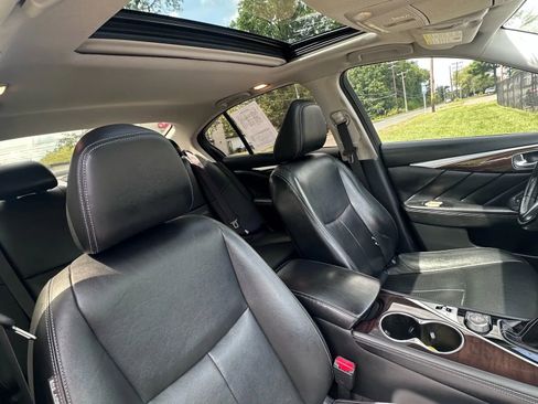 Used 2015 INFINITI Q50 Premium w/ Deluxe Touring Package image 31