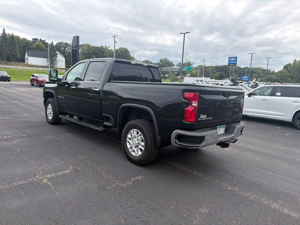 Used 2021 Chevrolet Silverado 2500 LTZ w/ Z71 Off-Road Package AWD/4WD image 21