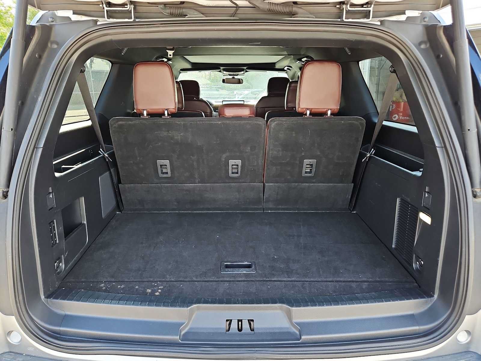 Used 2022 Ford Expedition Max Limited RWD image 34