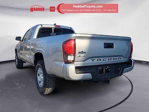 Used 2023 Toyota Tacoma SR image 3