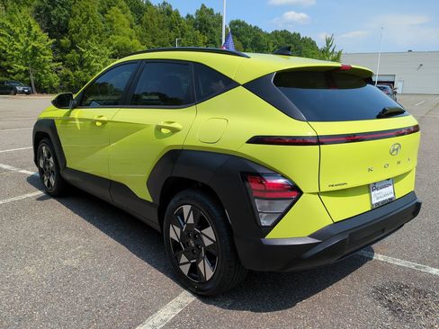 Used 2024 Hyundai Kona SEL w/ Convenience Package FWD image 6