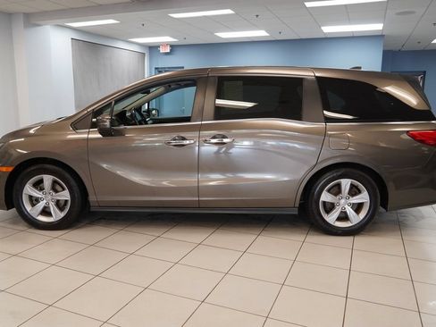 Used 2019 Honda Odyssey EX-L image 2