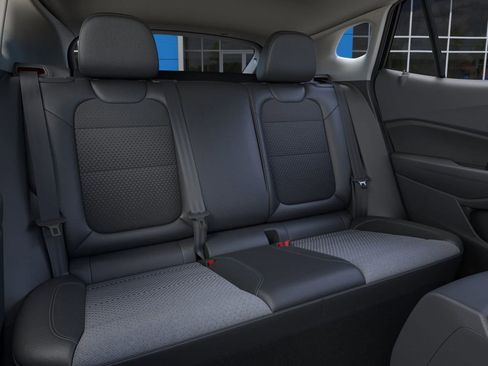 New 2026 Chevrolet Trax LT w/ Driver Confidence Package image 17